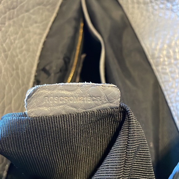 Authentic Burberry Pebbled Leather Tote - Dewsbury - Picture 15 of 16